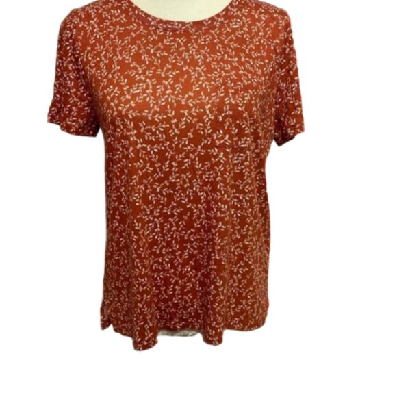 Vince Camuto Short Sleeve Round Neck Burnt Orange Leaf Pattern Top Size M #0662 - Picture 1 of 9